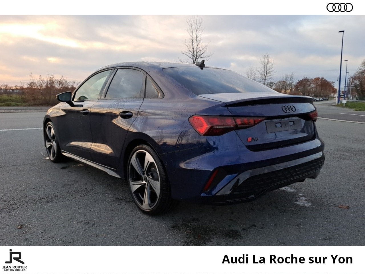 Image about Audi A3 Berline S line 35 TFSI Hybride 110 kW (150 ch) S tronic