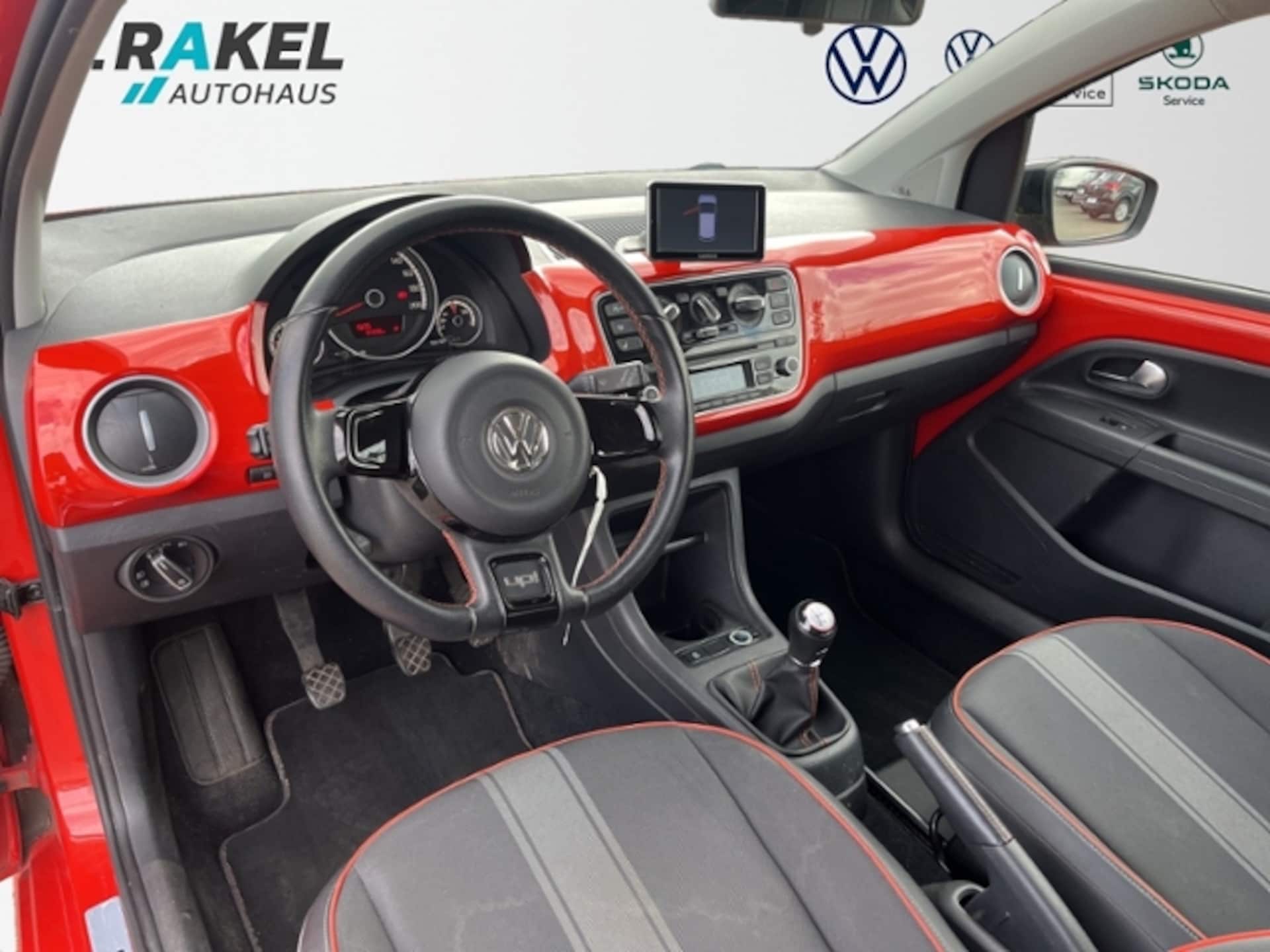 Volkswagen up! high up!