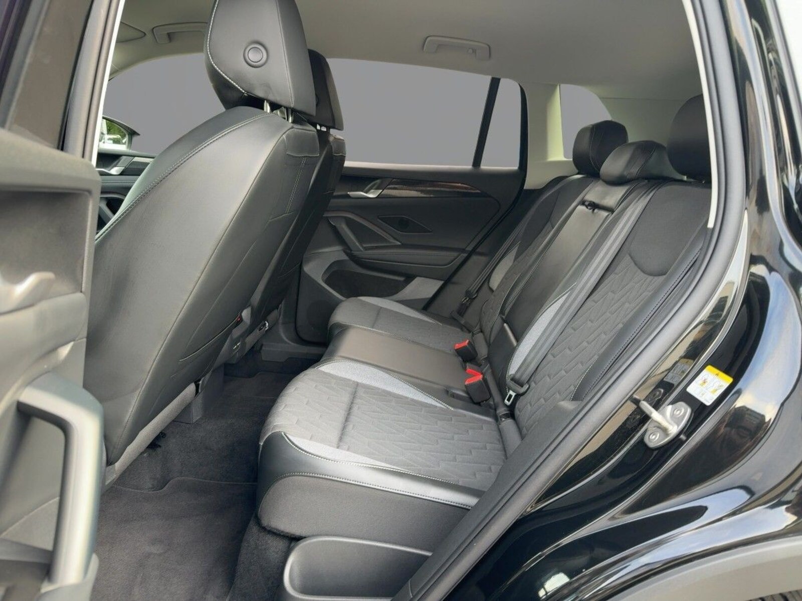 Volkswagen Tiguan – Bild 9