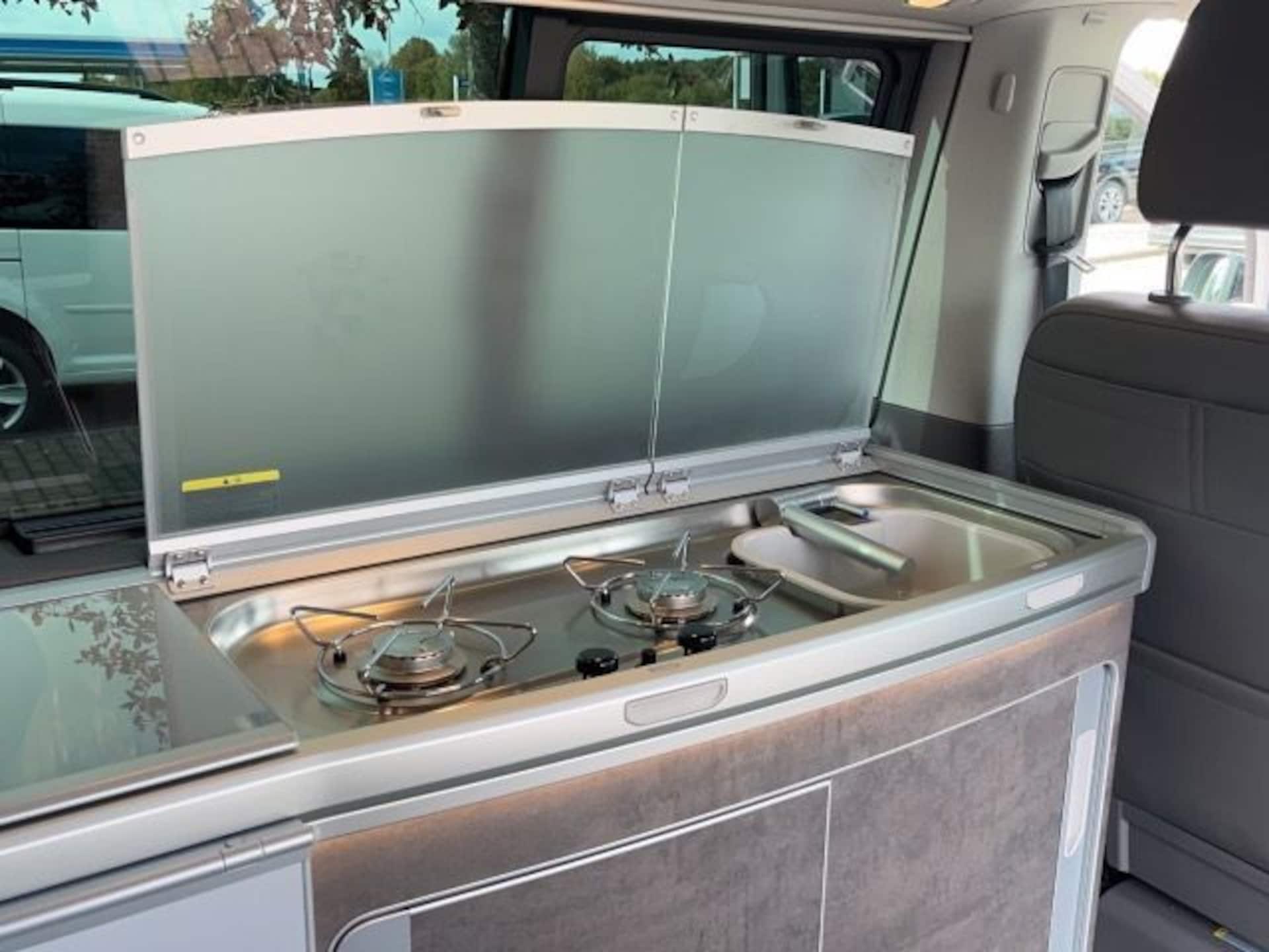 Volkswagen T6.1 California Ocean