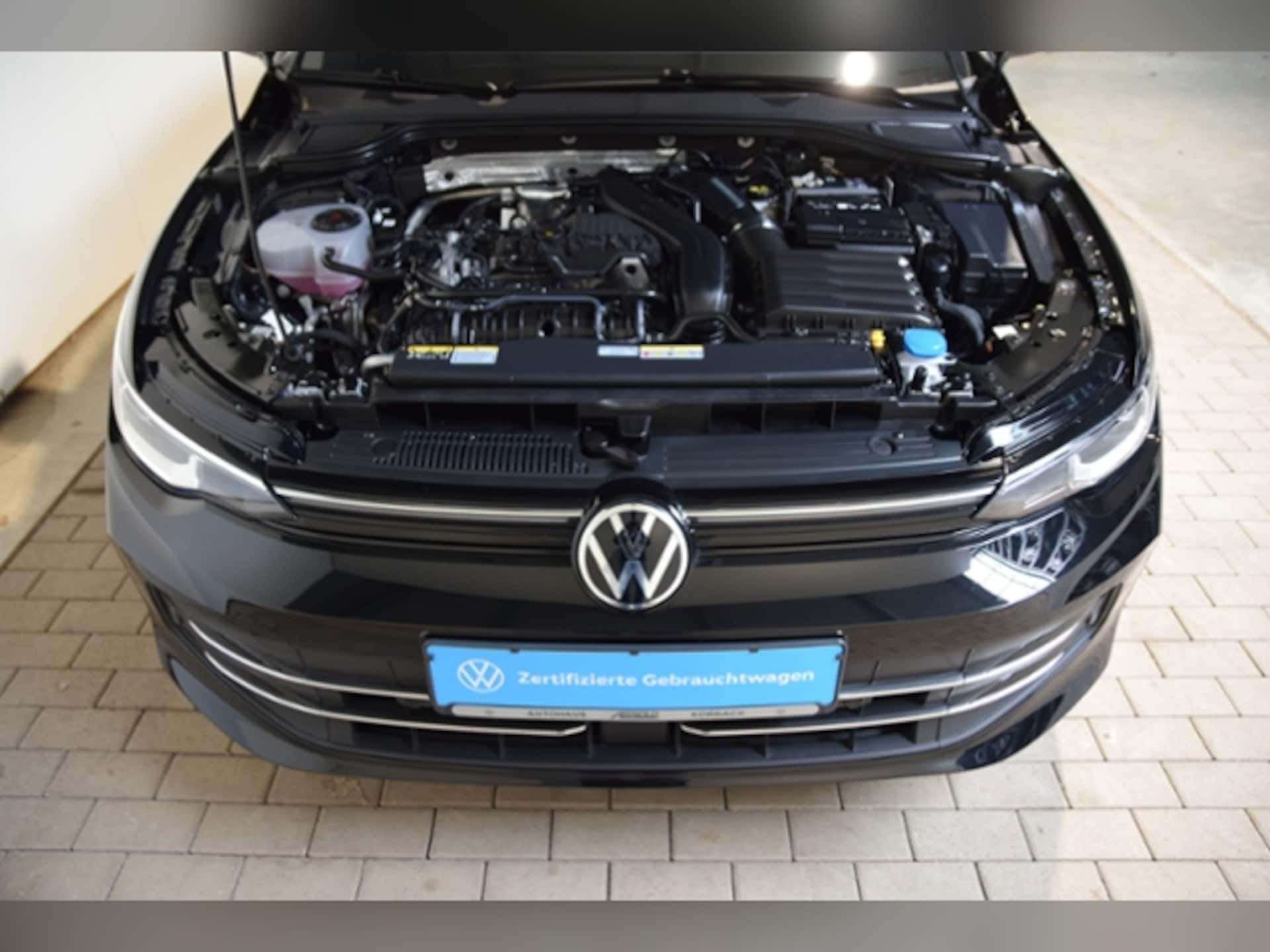 Volkswagen Golf Style