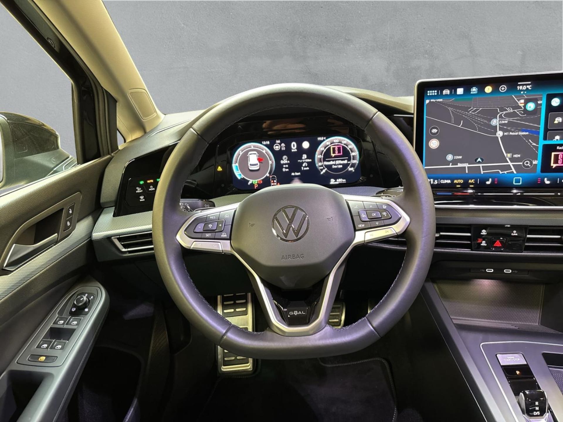 Volkswagen Golf Life