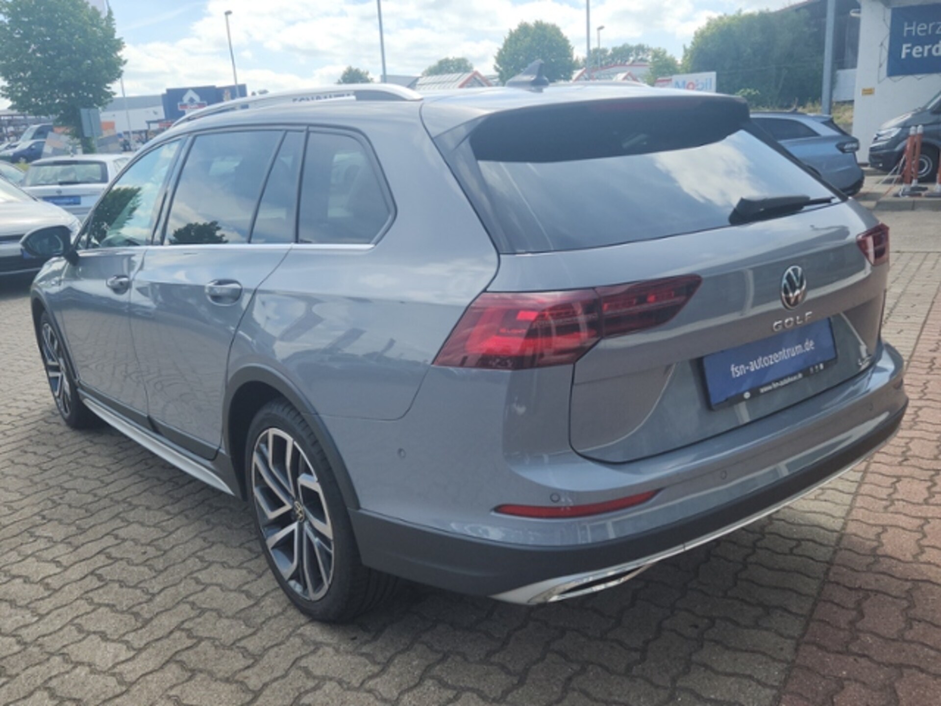 Volkswagen Golf Variant Alltrack