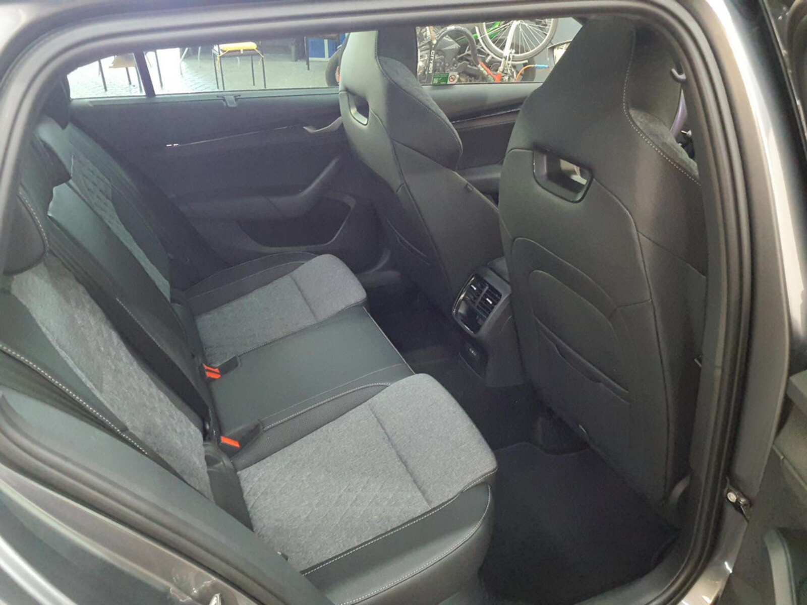 Škoda Octavia Combi – Bild 9