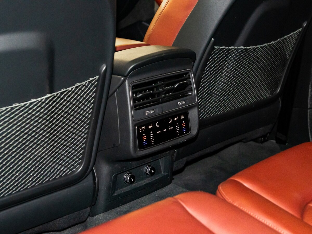 Image about Audi SQ7 TFSI quattro tiptronic