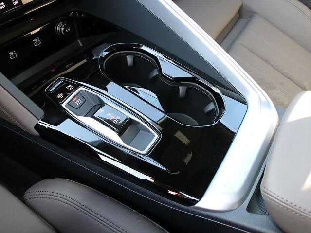 2025 AUDI Q5 - Image 24