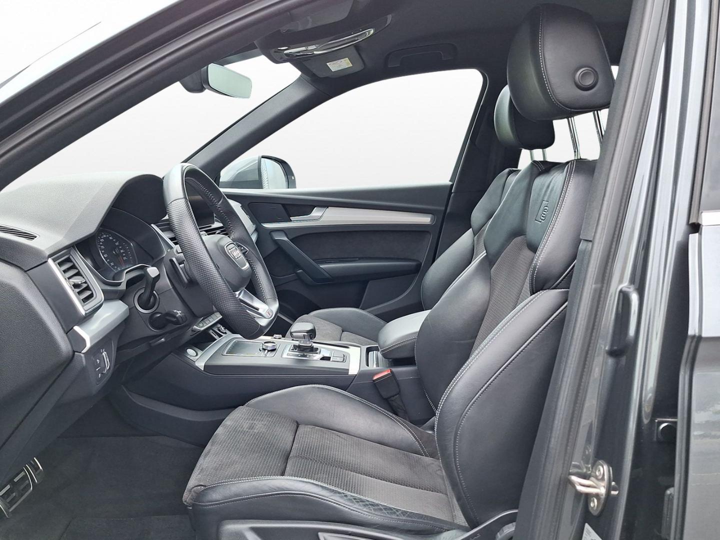 Bild über Audi Q5 Sport 2.0 TFSI quattro 185 kW (252 PS) S tronic - for more details contact your dealer