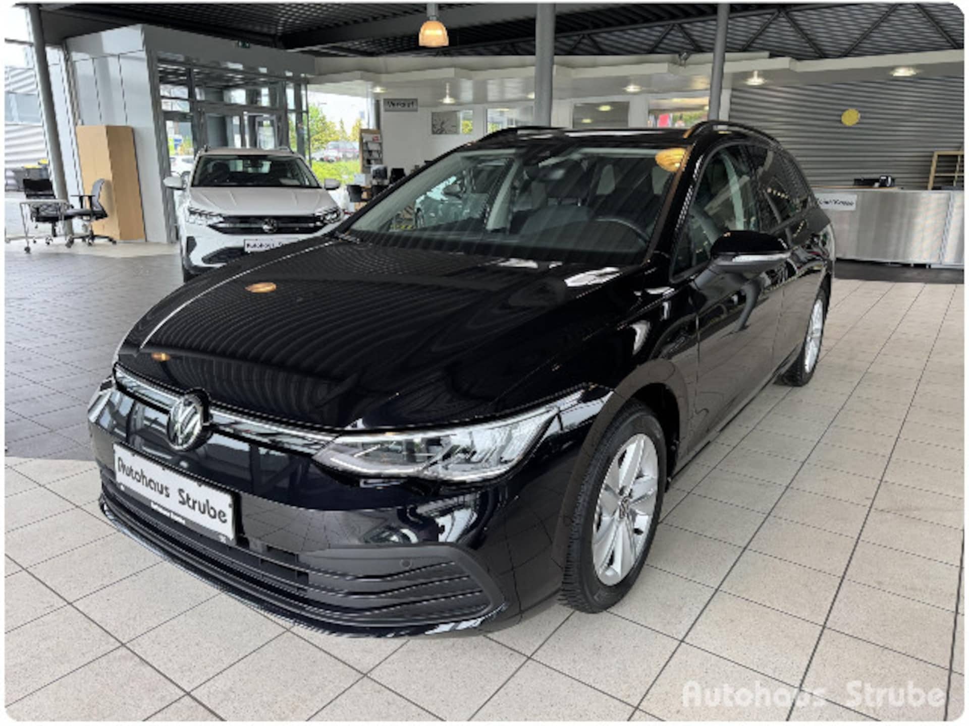 Volkswagen Golf Variant Life