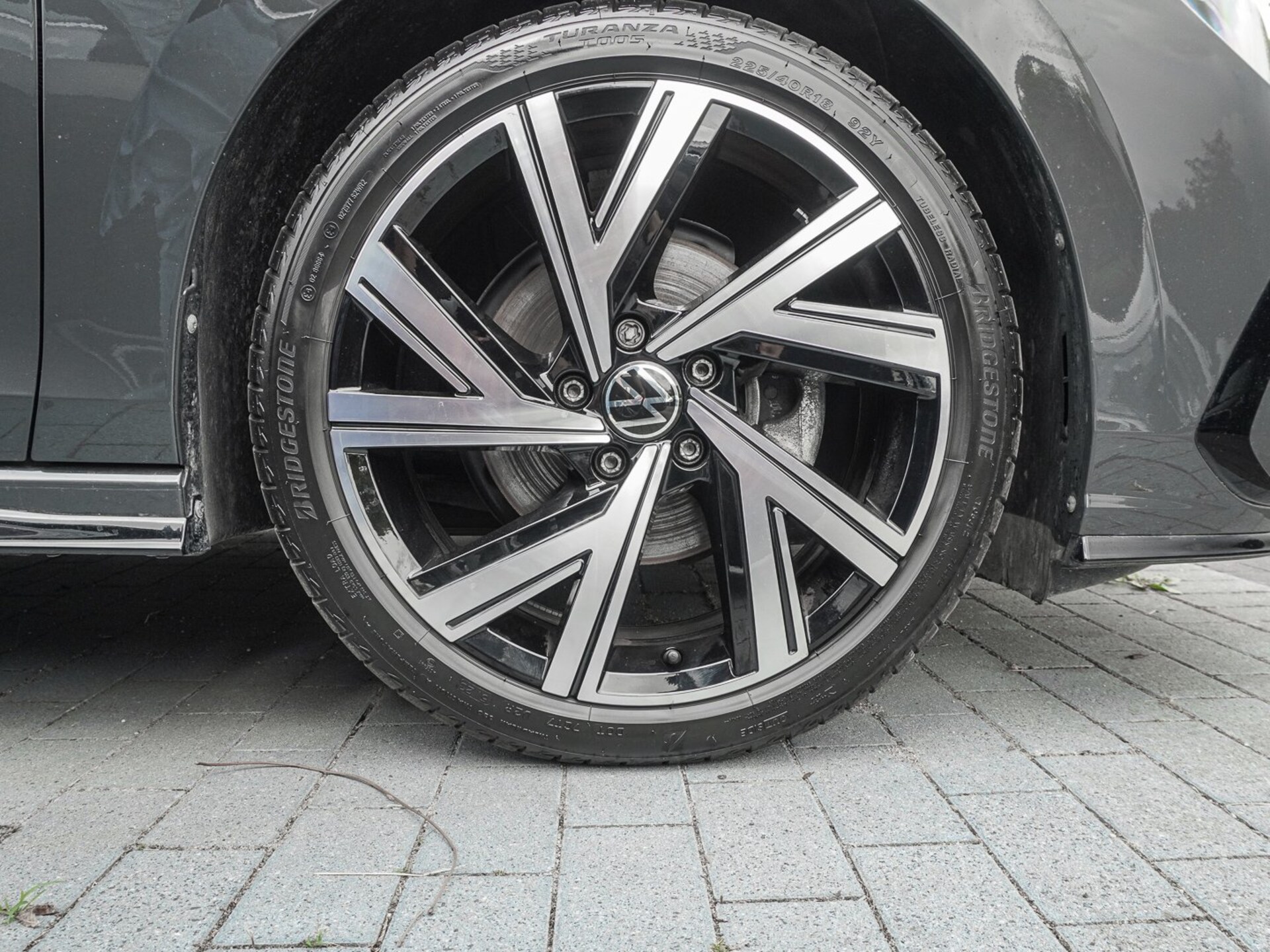 Volkswagen Golf R-Line