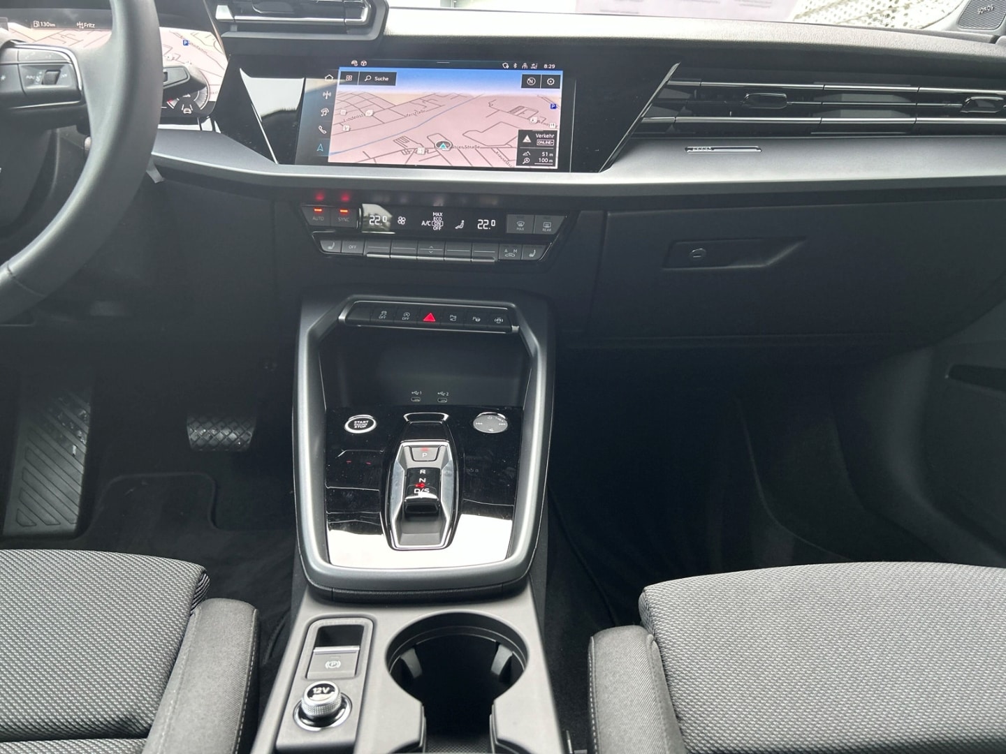 Bild über Audi A3 Sportback S line 35 TFSI S tronic - für weitere Informationen kontaktieren Sie den Audi Partner