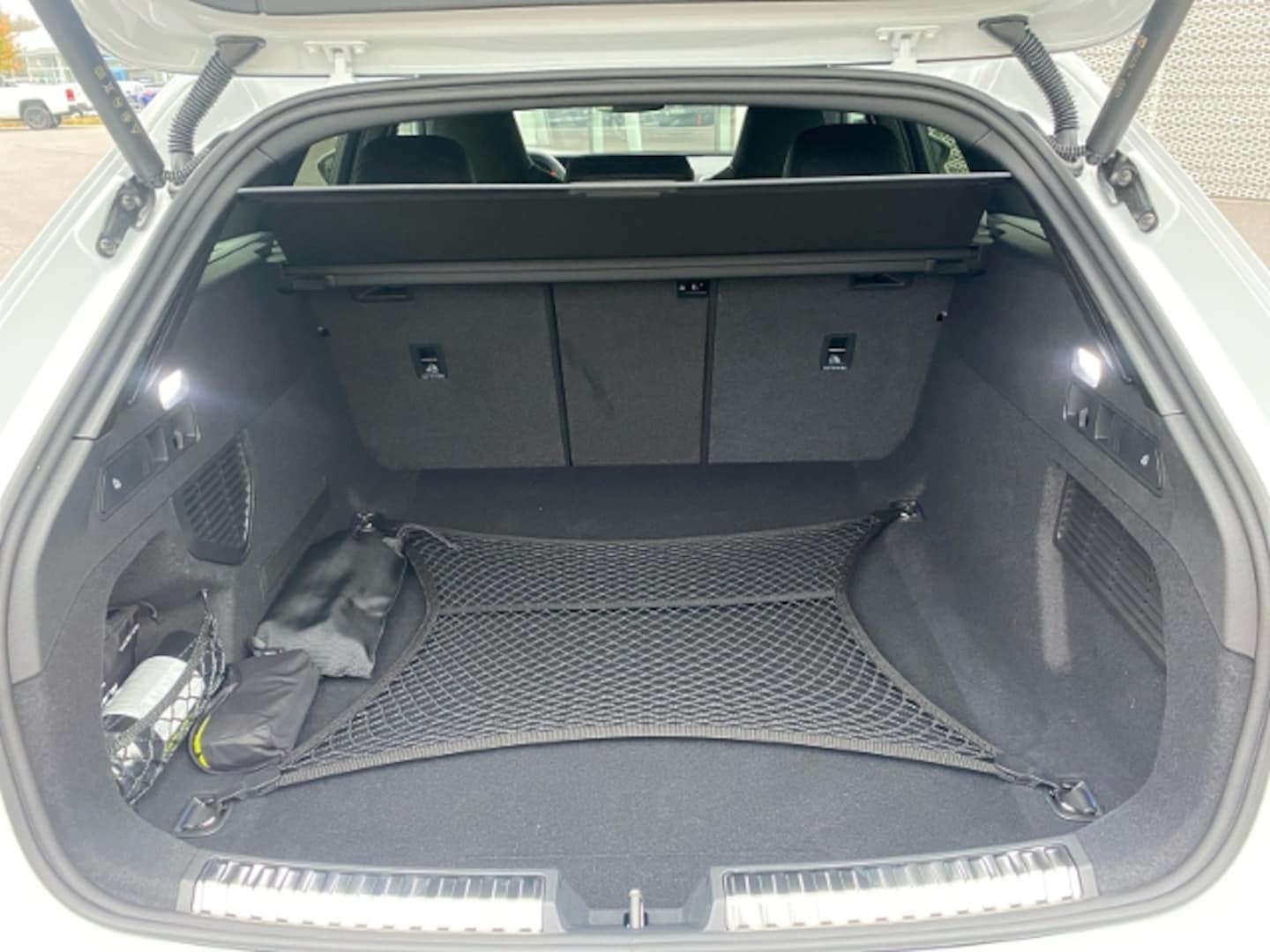 Bild über Audi S5 Avant TFSI 270 kW S tronic - für weitere Informationen kontaktieren Sie den Audi Partner