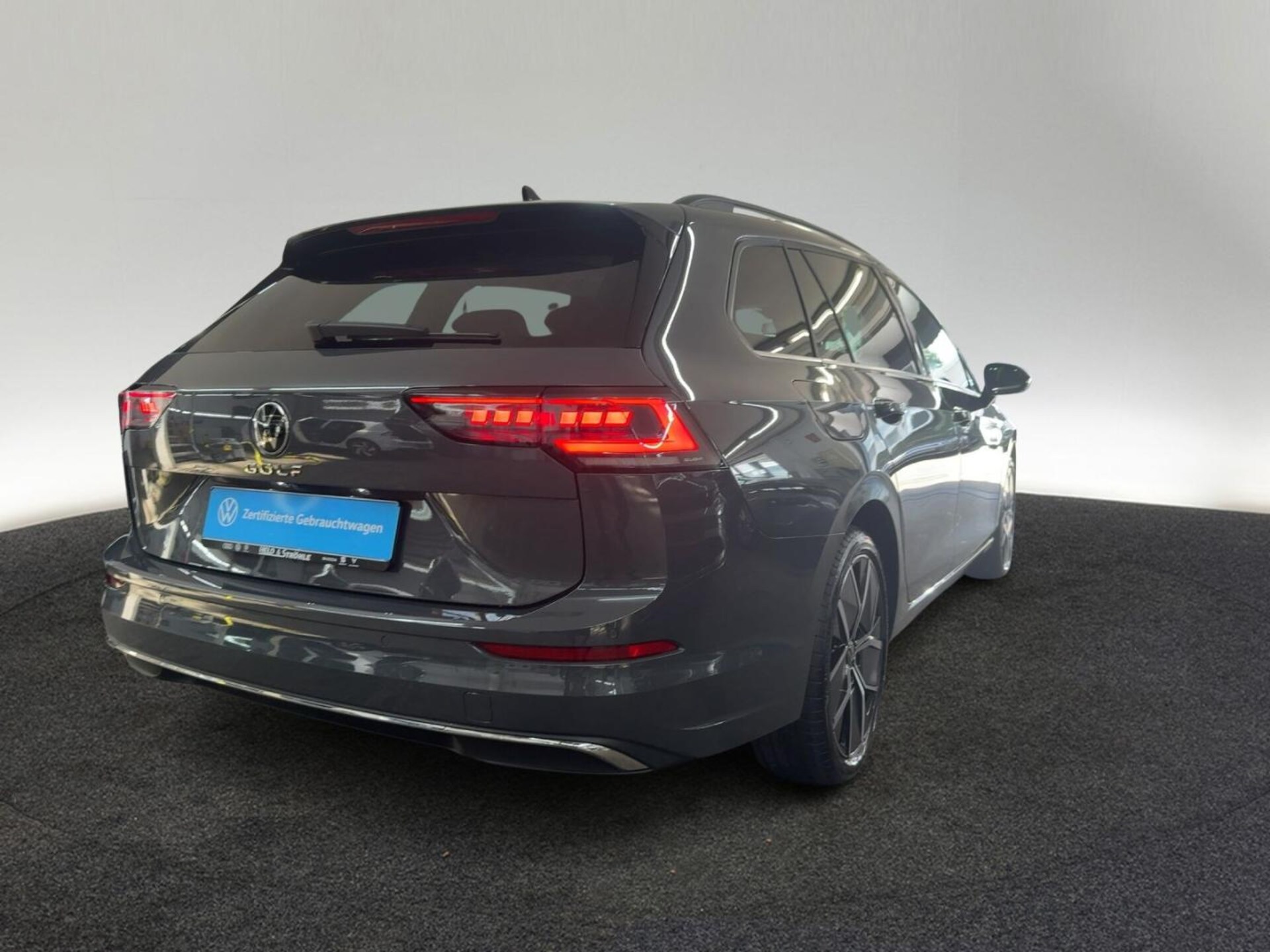 Volkswagen Golf Variant Style
