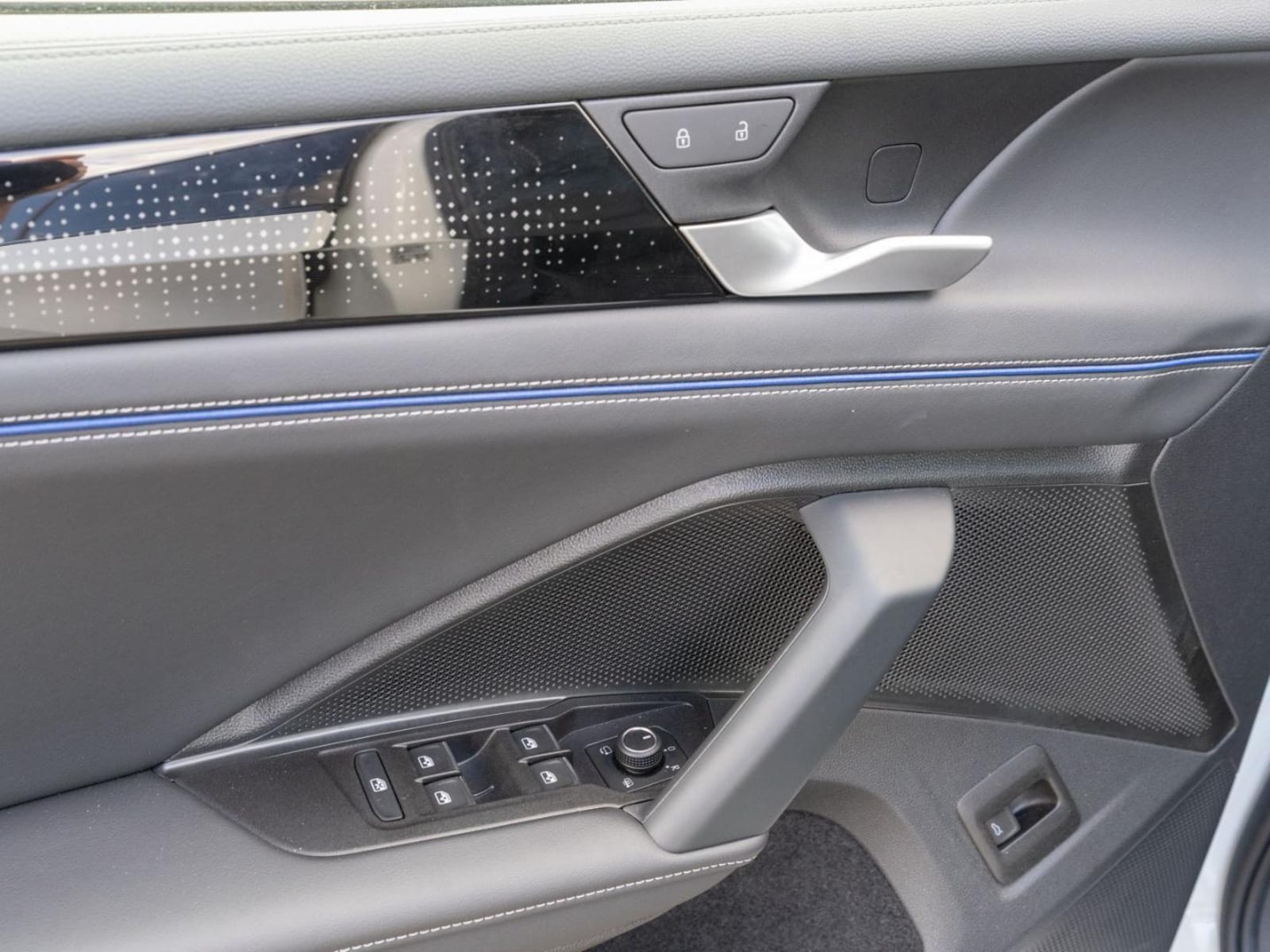 Volkswagen Tiguan – Bild 11