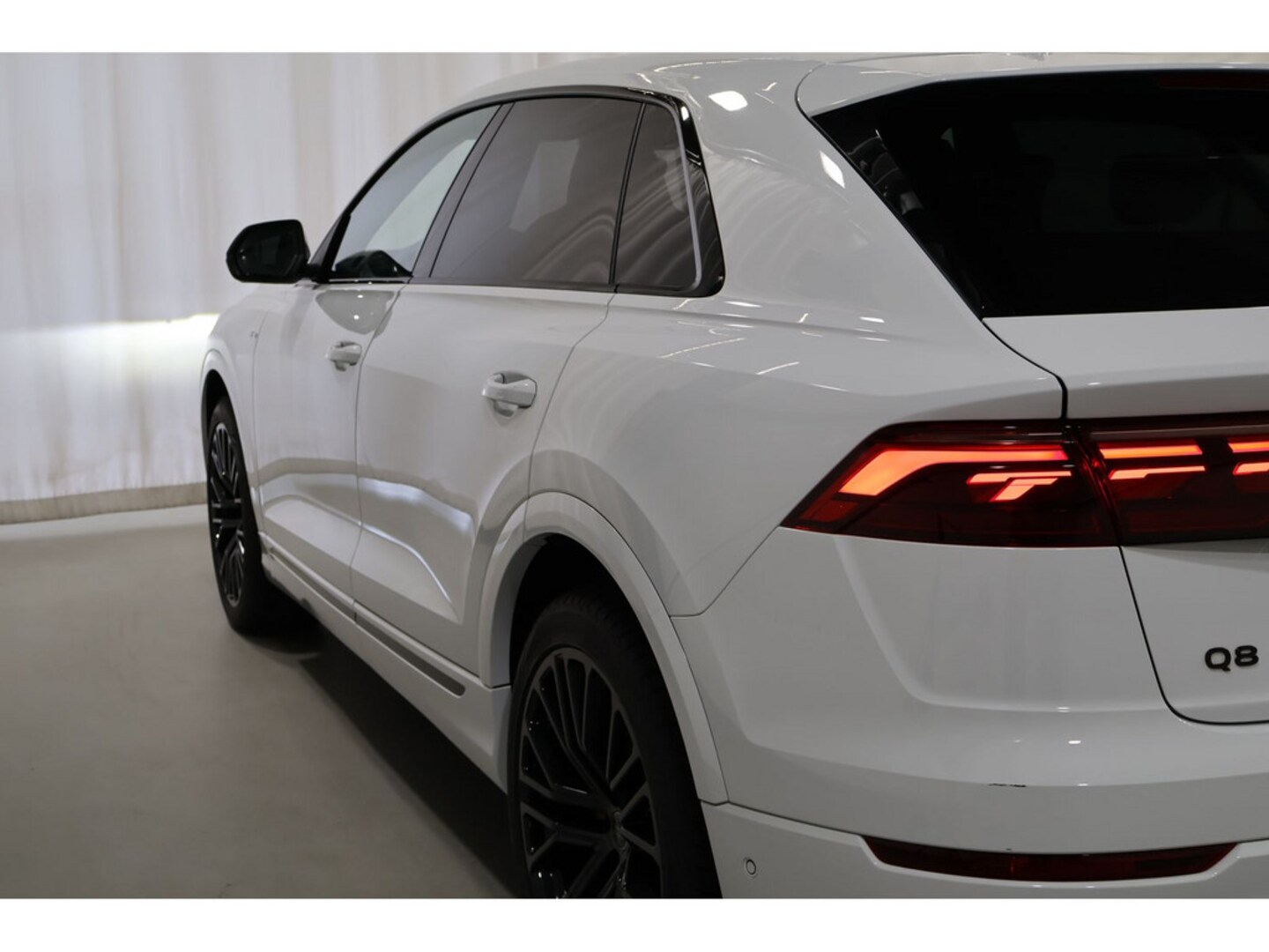 Bild über Audi Q8 SUV 50 TDI quattro tiptronic - für weitere Informationen kontaktieren Sie den Audi Partner