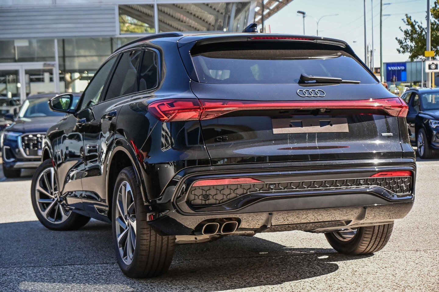 Image about Audi Q5 SUV TDI quattro 150 kW sport