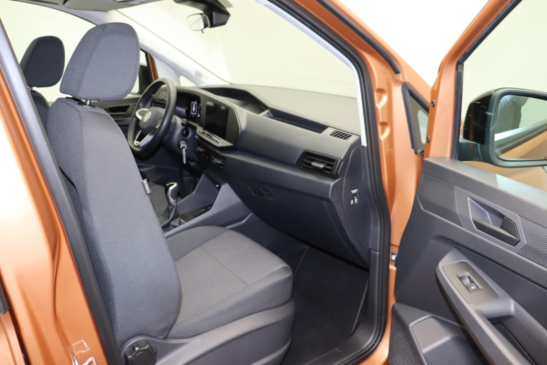 Volkswagen Caddy Basis-Modell