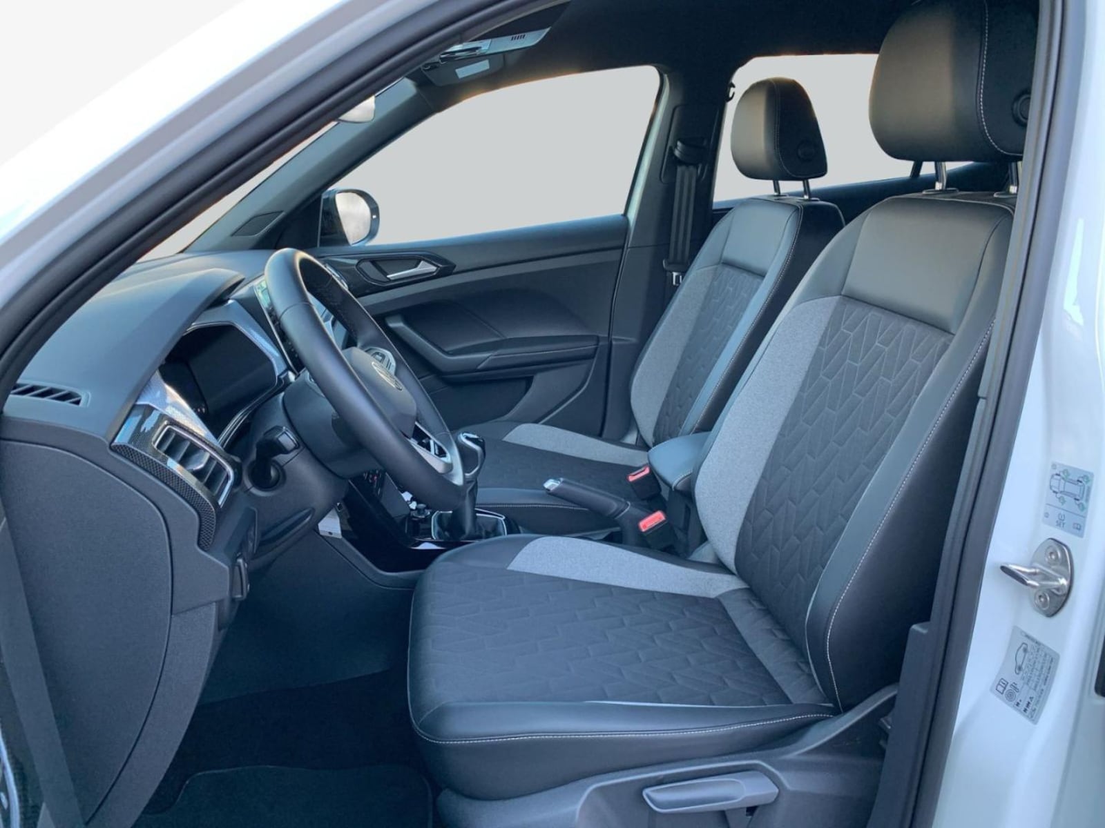 Volkswagen T-Cross – Bild 10