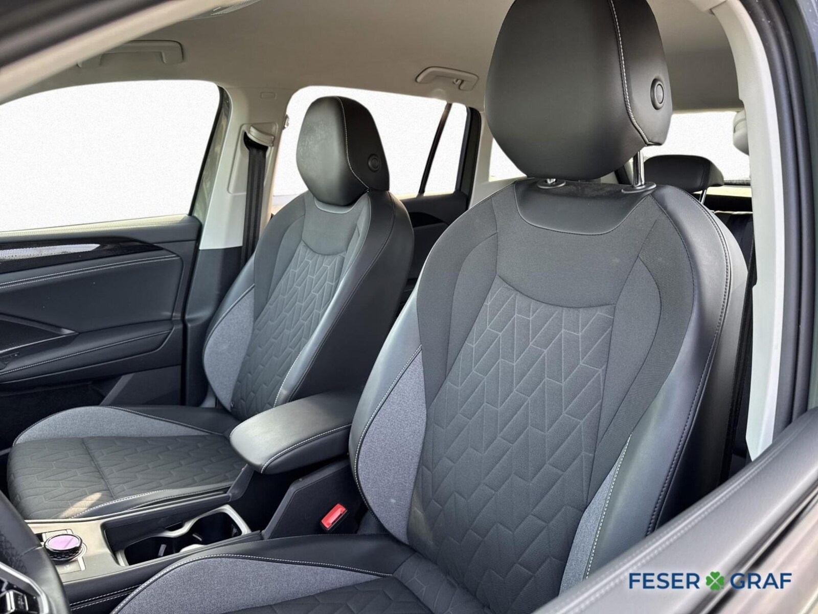 Volkswagen Tiguan – Bild 10