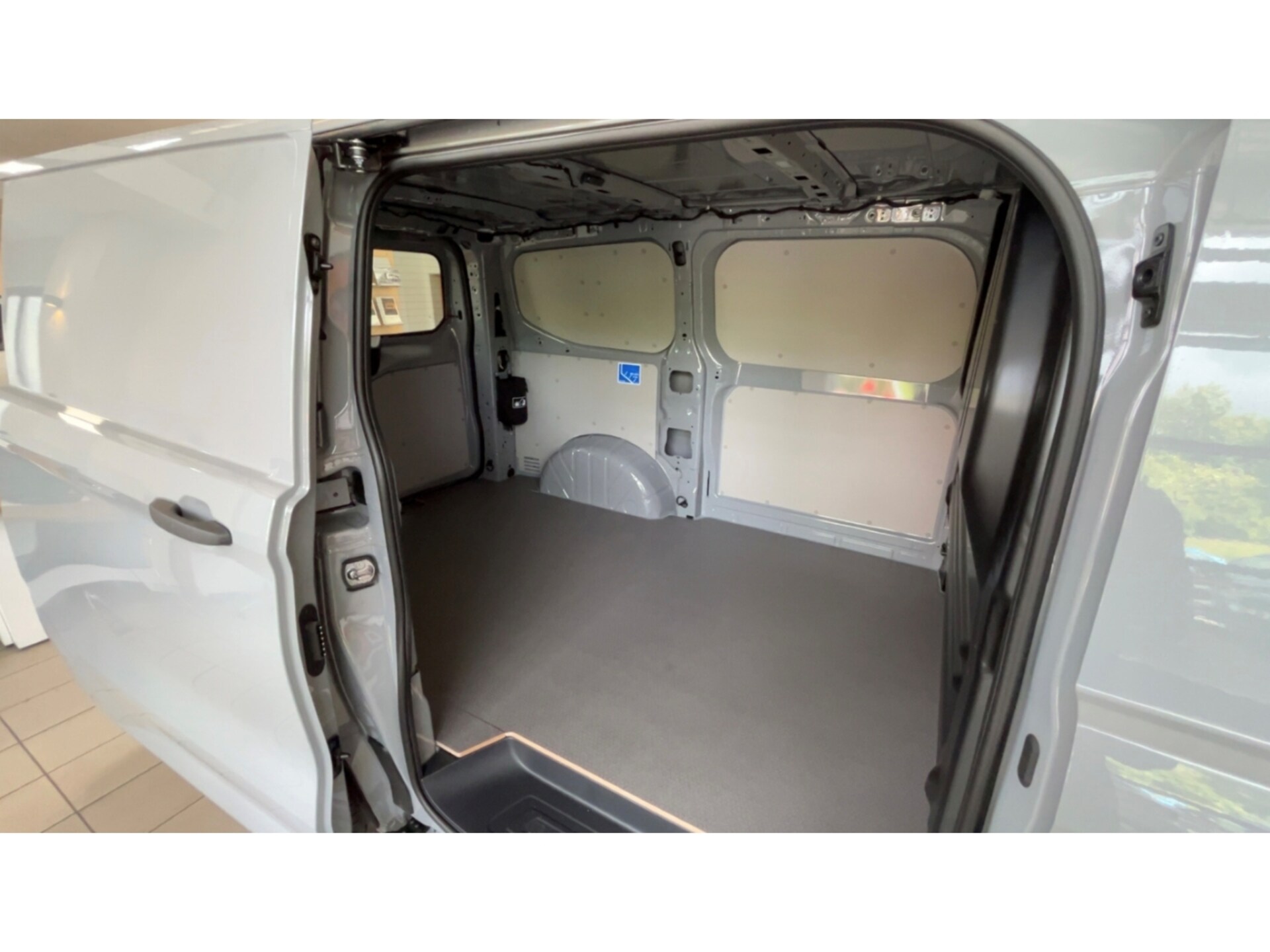 Volkswagen Transporter Kasten kurzer Radstand