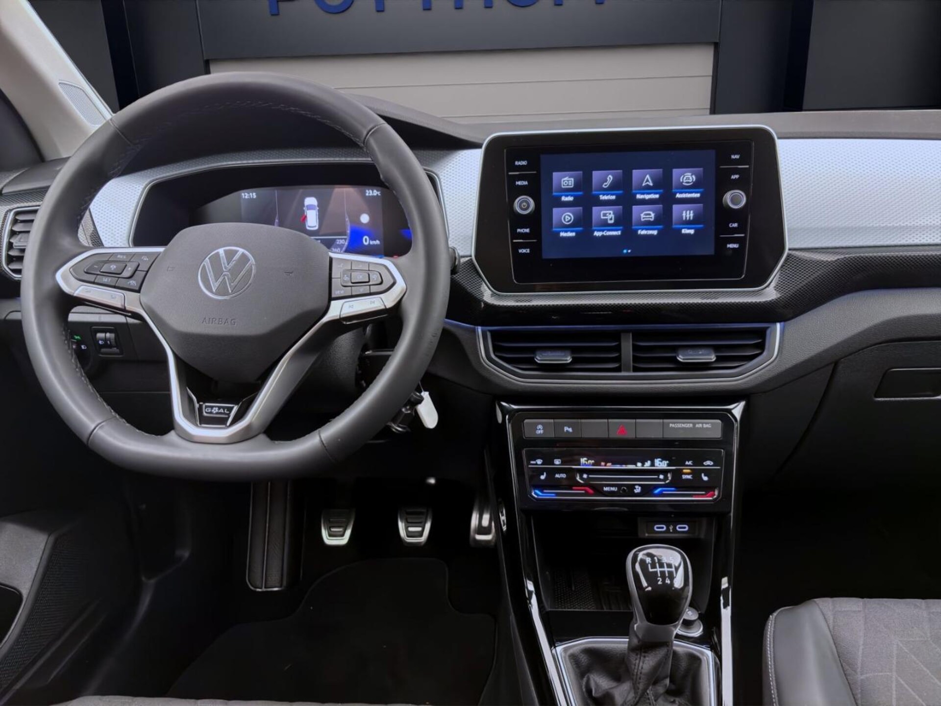Volkswagen T-Cross Life