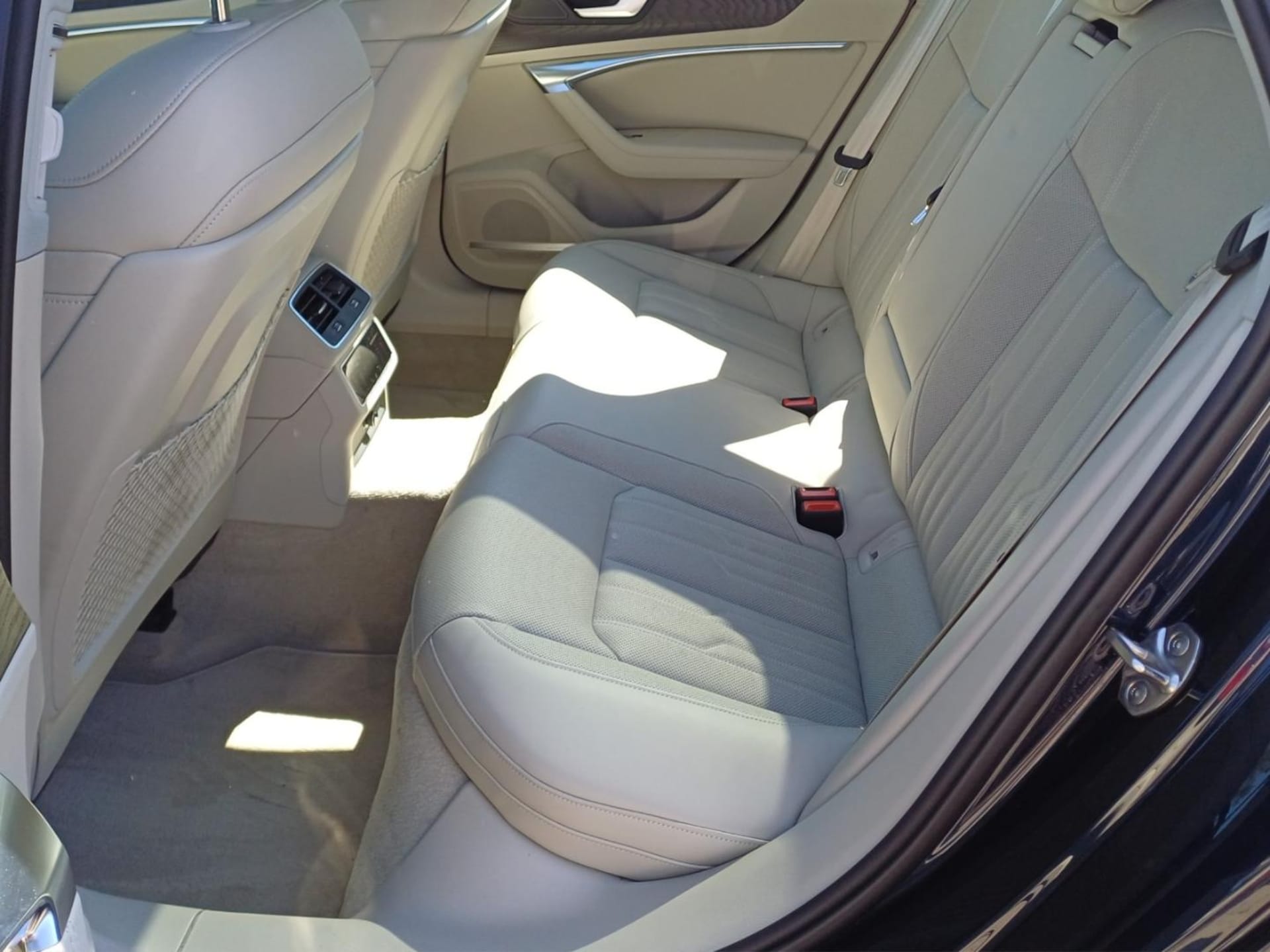 Audi A6 Avant TFSI e Design
