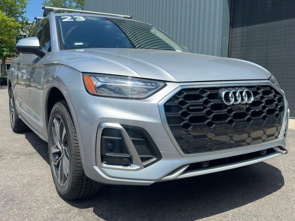 2023 Audi Q5 45 Premium Plus's photo