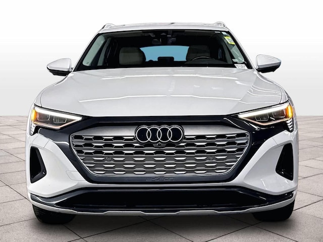 2024 Audi Q8 e-tron
