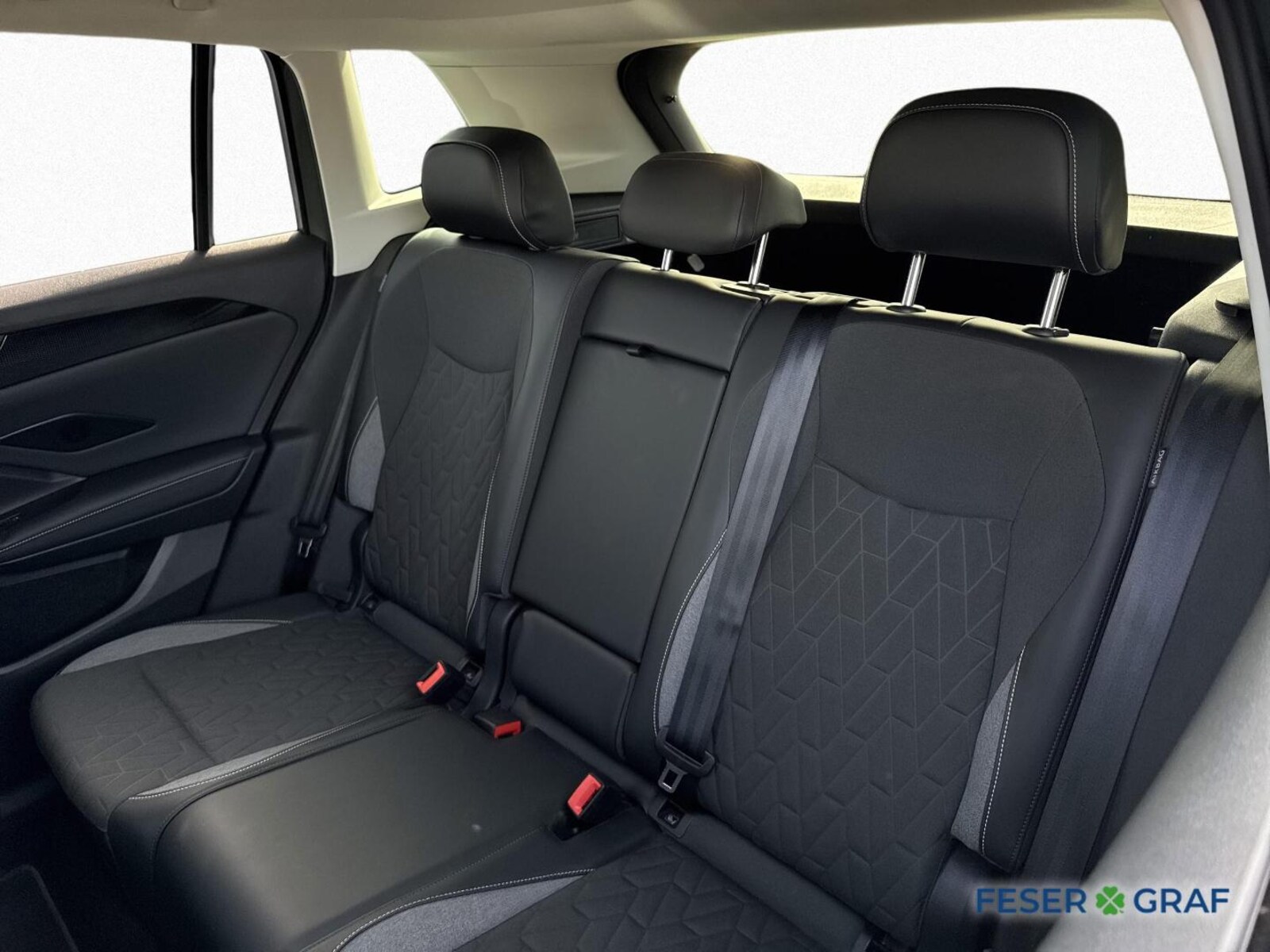 Volkswagen Tiguan – Bild 12