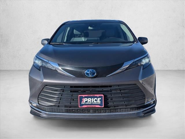 2024 TOYOTA SIENNA - Image 2