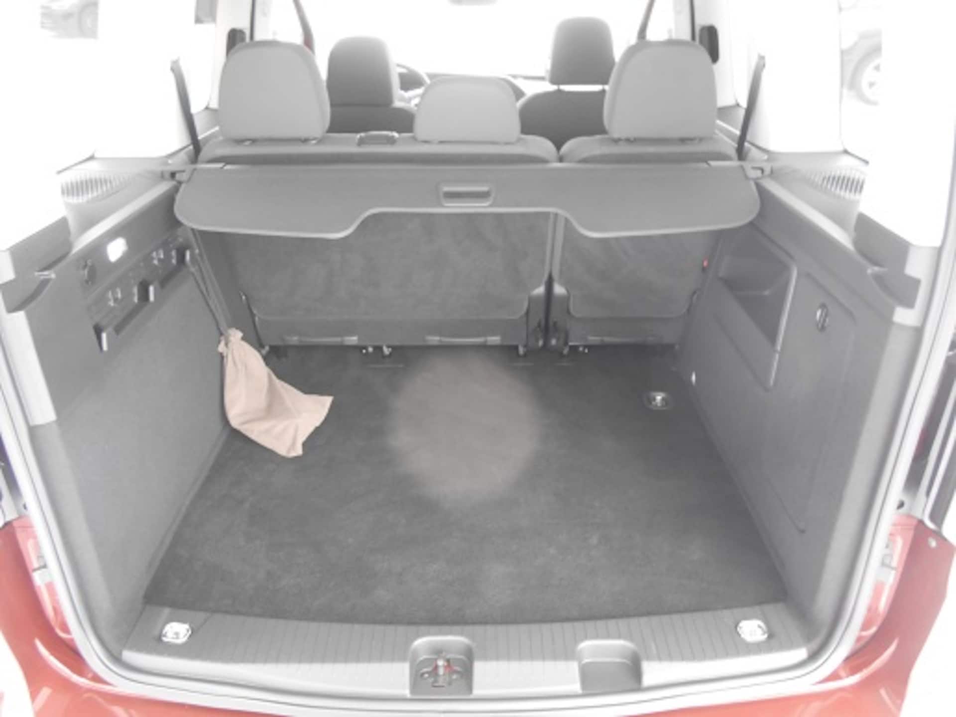Volkswagen Caddy Basis-Modell