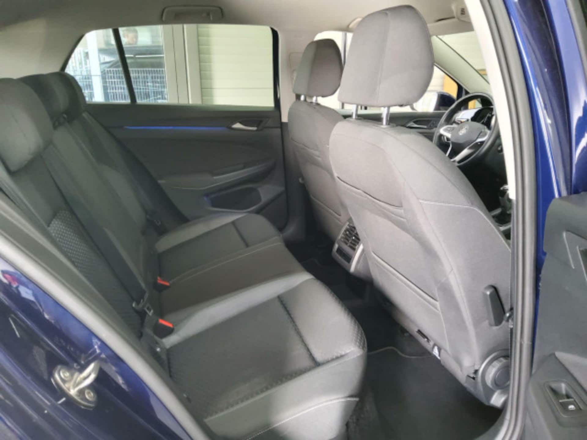 Volkswagen Golf Active