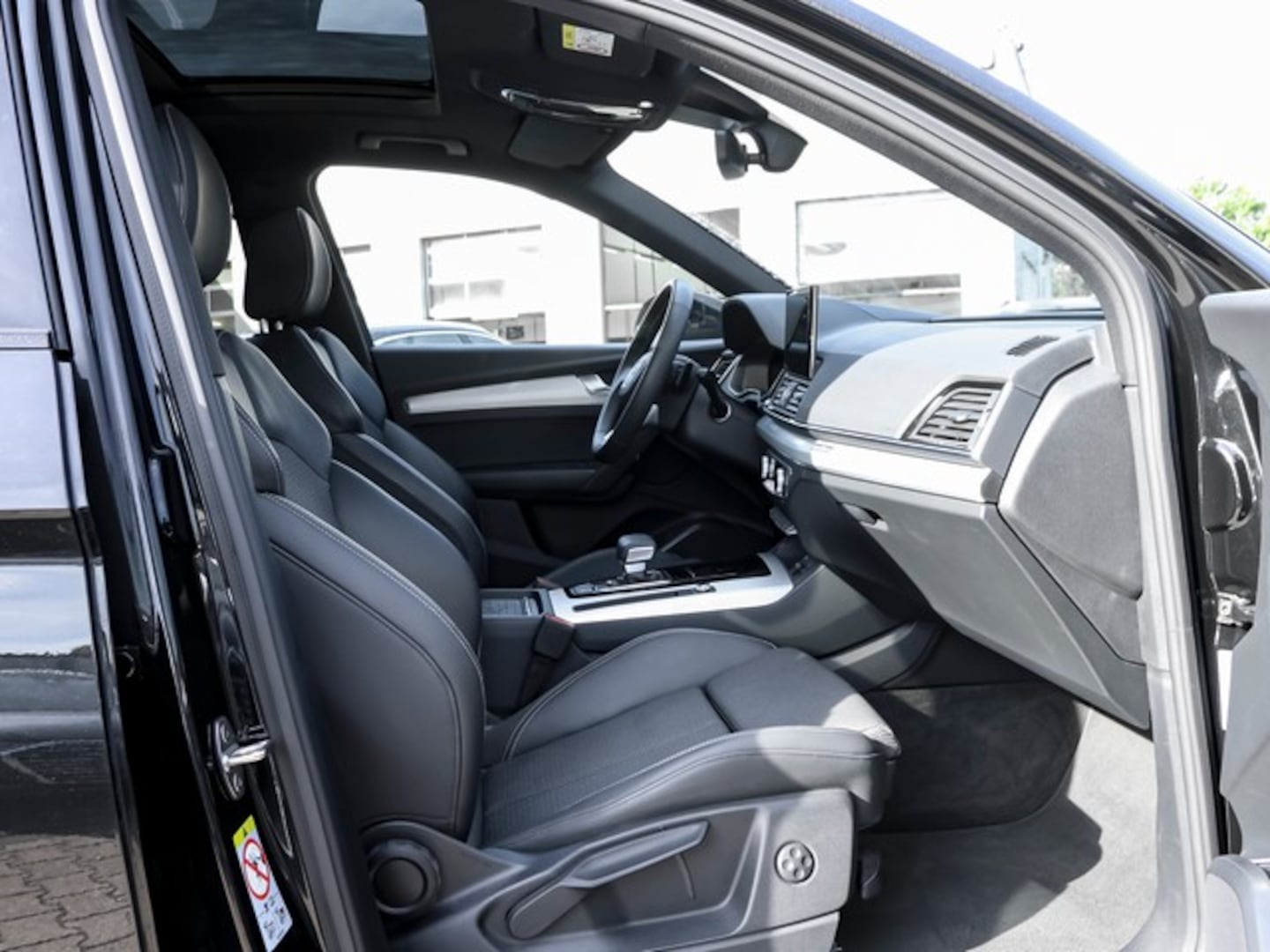 Bild über Audi Q5 Sportback 40 TDI quattro S tronic - für weitere Informationen kontaktieren Sie den Audi Partner