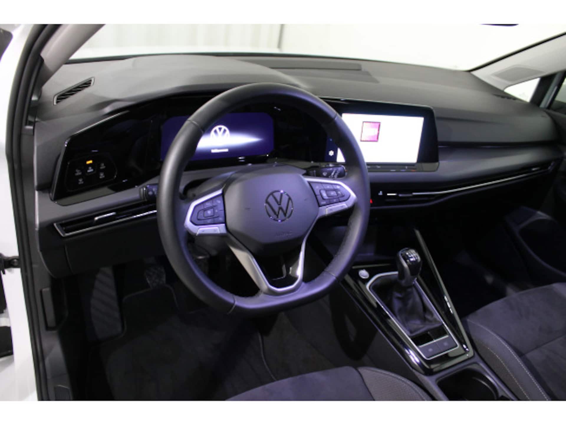 Volkswagen Golf Style