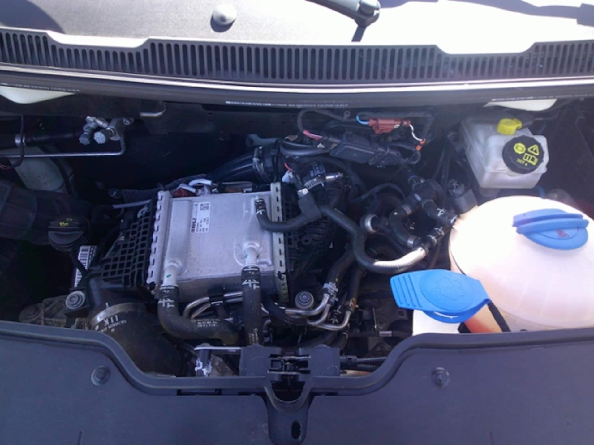 Volkswagen T6.1 Transporter Kasten langer Radstand
