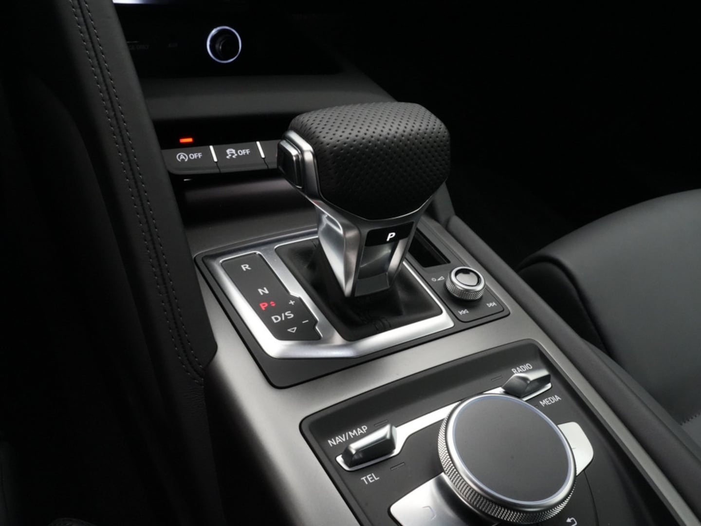 Bild über Audi R8 Coupé FSI S tronic - für weitere Informationen kontaktieren Sie den Audi Partner