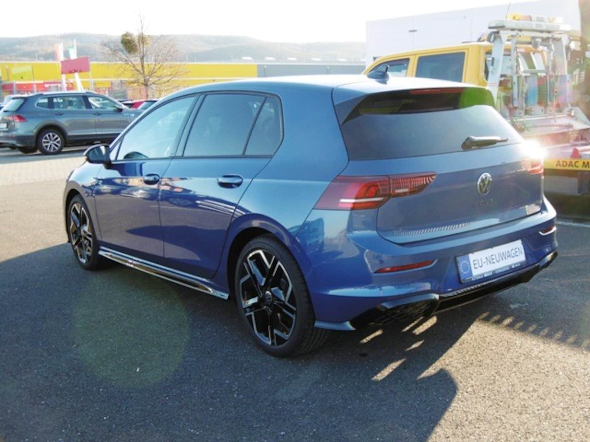 Volkswagen Golf R-Line
