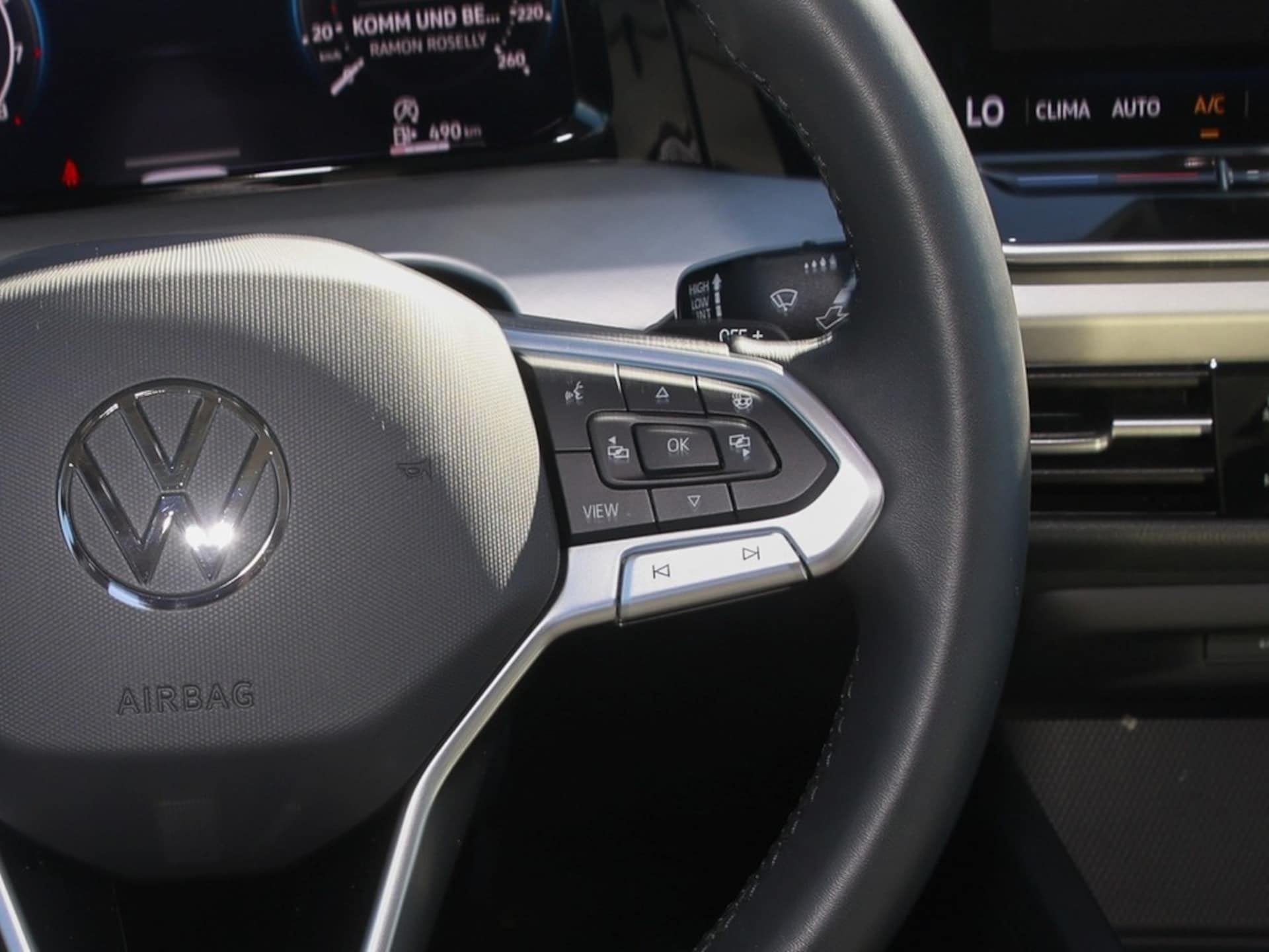 Volkswagen Golf Life
