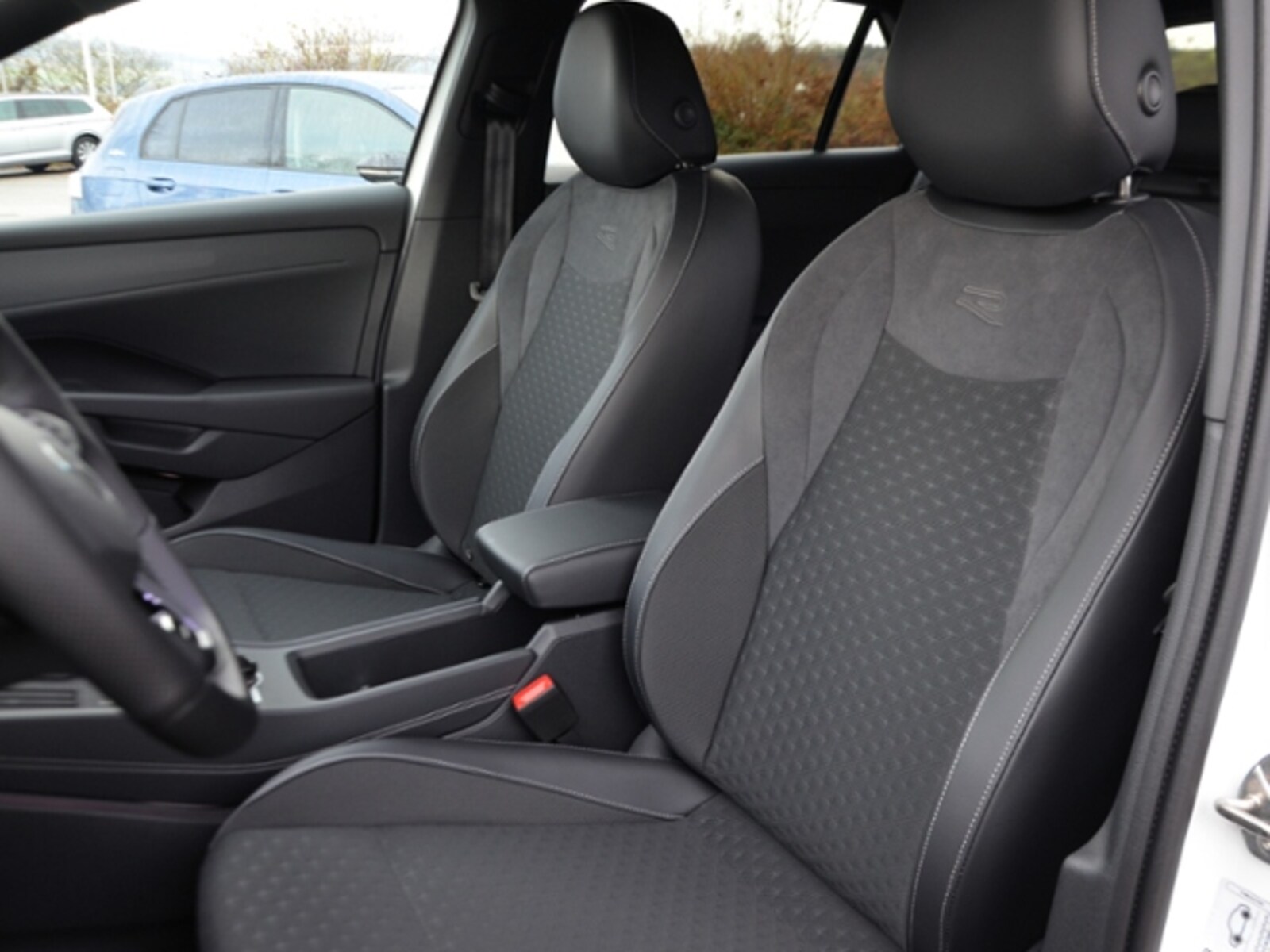 Volkswagen T-Roc – Bild 13