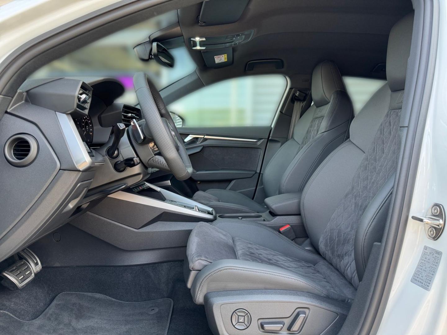 Image about Audi RS 3 Sportback TFSI quattro S tronic