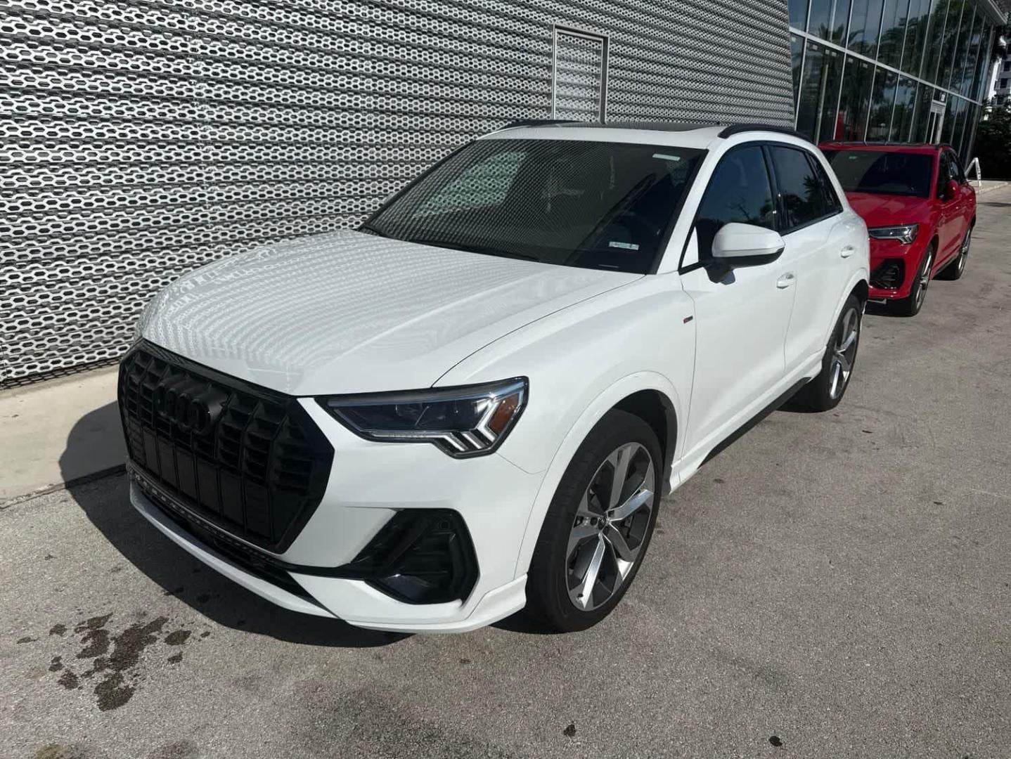 2022 Audi Q3 45 TFSI S Line Premium Plus quattro's photo