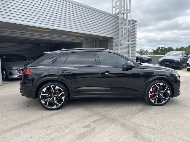 2024 Audi RS Q8