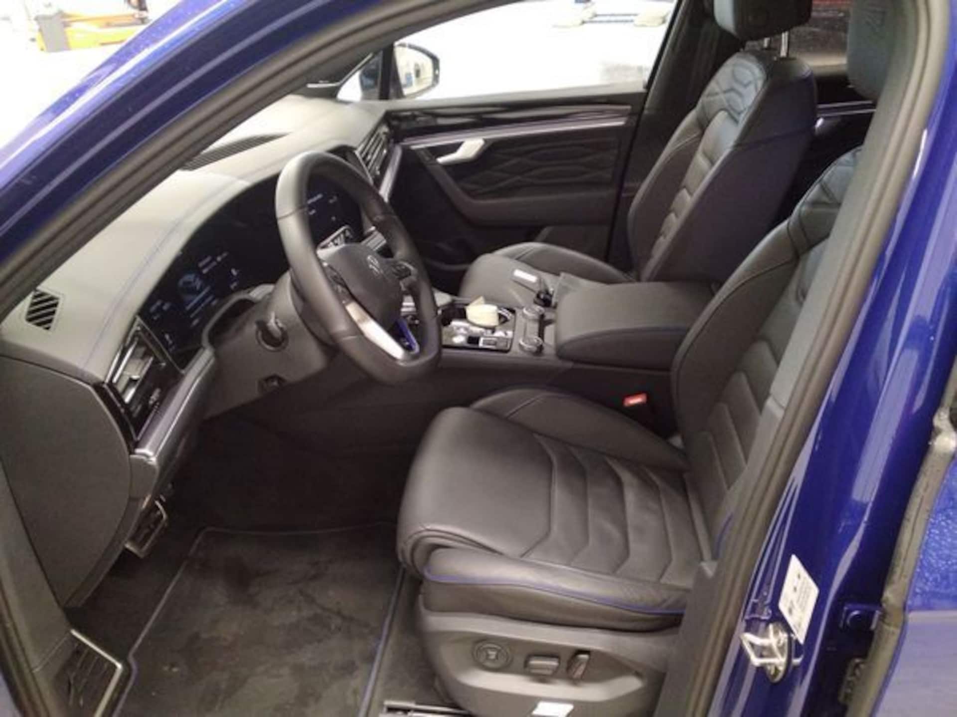 Volkswagen Touareg R