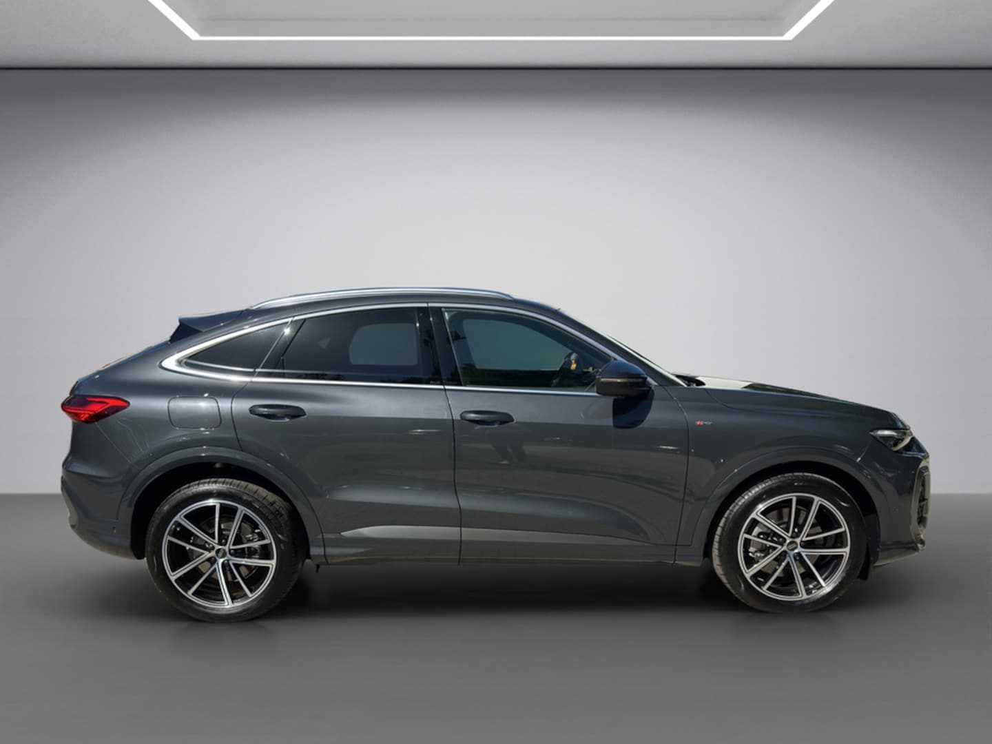 Bild über Audi Q5 Sportback TDI quattro 150 kW S tronic - für weitere Informationen kontaktieren Sie den Audi Partner
