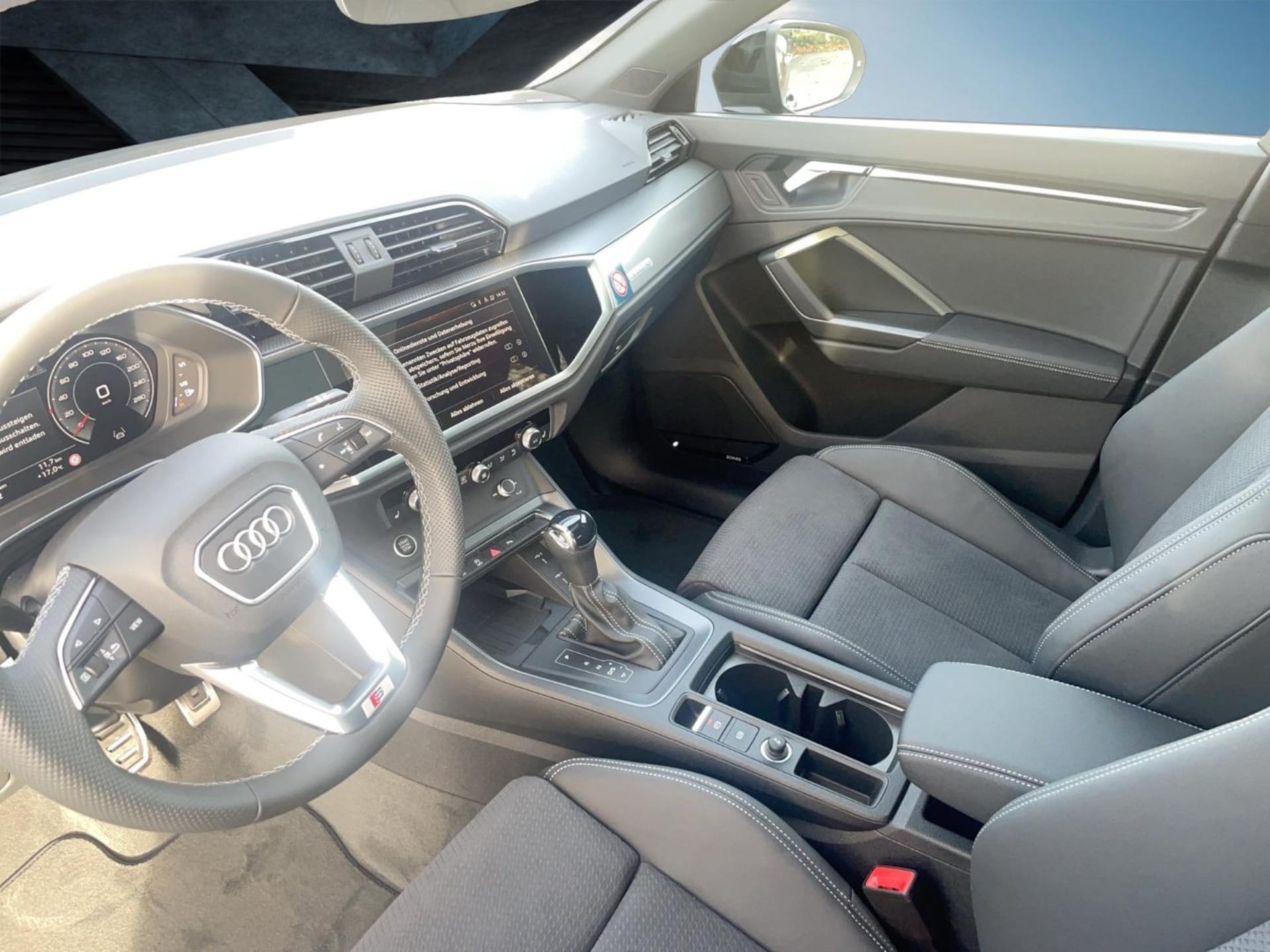 Audi Q3 Sportback S line