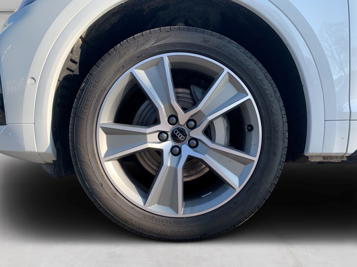 Bild über Audi Q5 Sportback TFSI e S line business 55 TFSI e quattro S tronic - für weitere Informationen kontaktieren Sie den Audi Partner