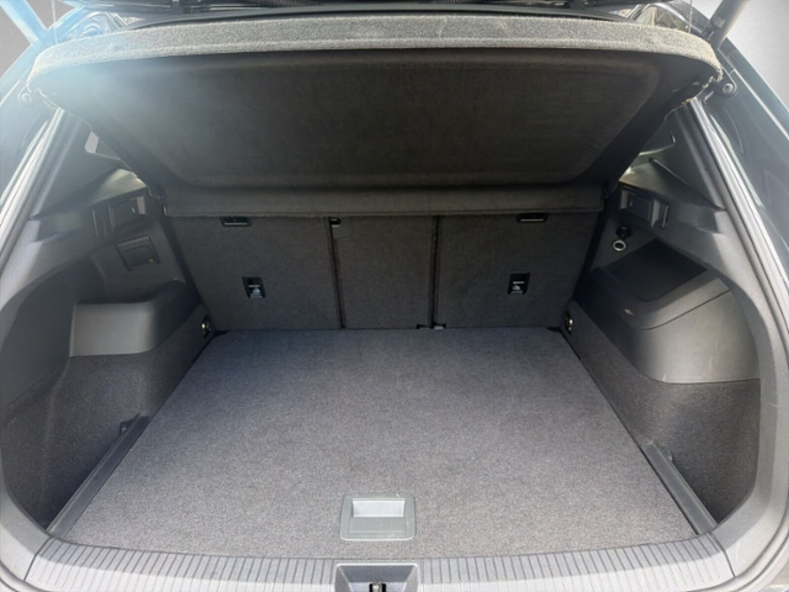 Volkswagen Tiguan – Bild 7
