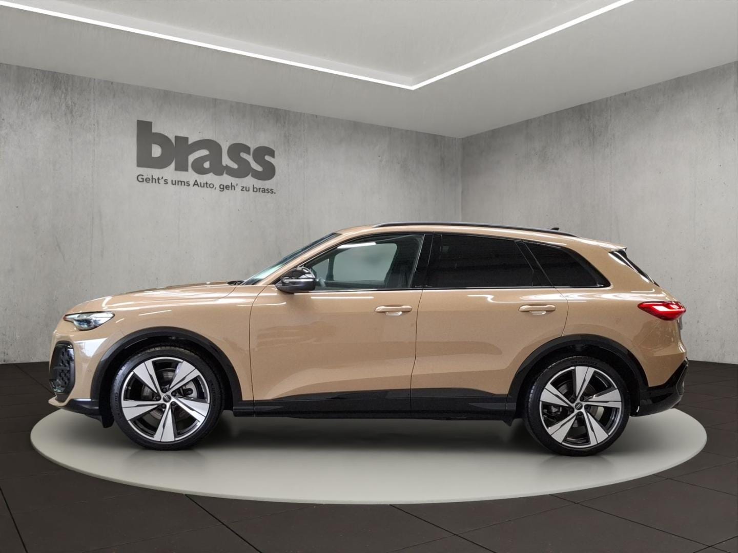 Bild über Audi Q5 SUV TDI quattro 150 kW S tronic - für weitere Informationen kontaktieren Sie den Audi Partner