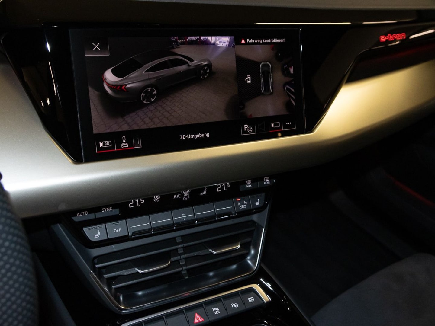 Bild über Audi RS e-tron GT e-tron quattro - für weitere Informationen kontaktieren Sie den Audi Partner
