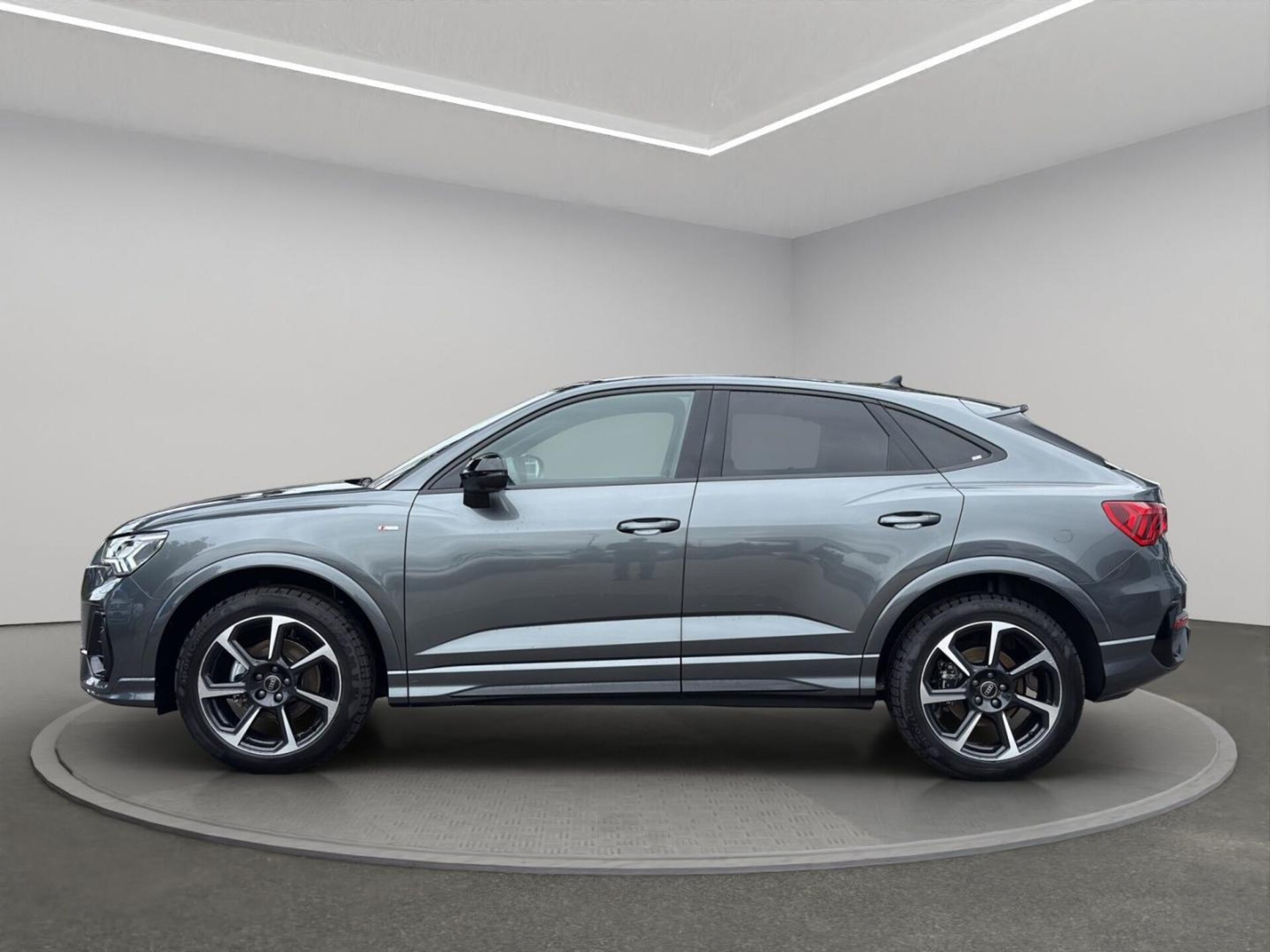 Audi Q3 Sportback S line
