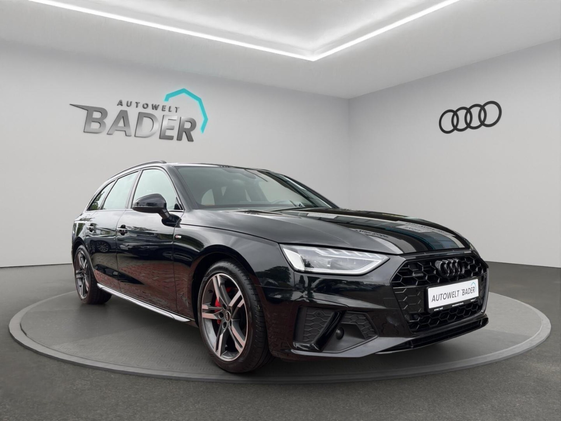 Audi A4 Avant S line